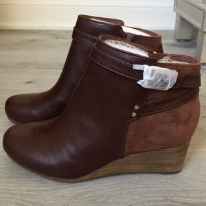 dr scholl's double wedge bootie